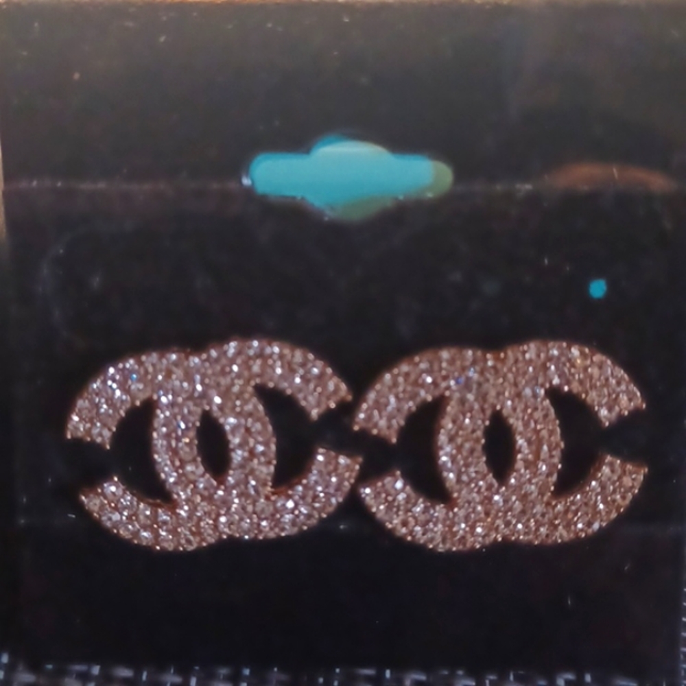 Fashion earrings